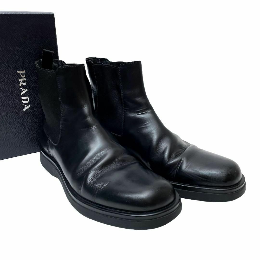 PRADA - プラダ エナメル パテントレザー サイドゴア ショート PRADA - プラダ エナメル パテントレザー サイドゴア ショート