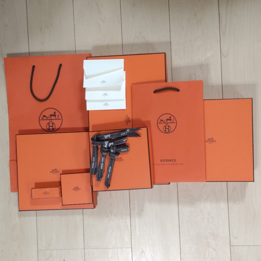 HERMES - エルメス 空き箱6個紙袋2枚セットの通販 by みー's HERMES - エルメス 空き箱6個紙袋2枚セットの通販 by みー's