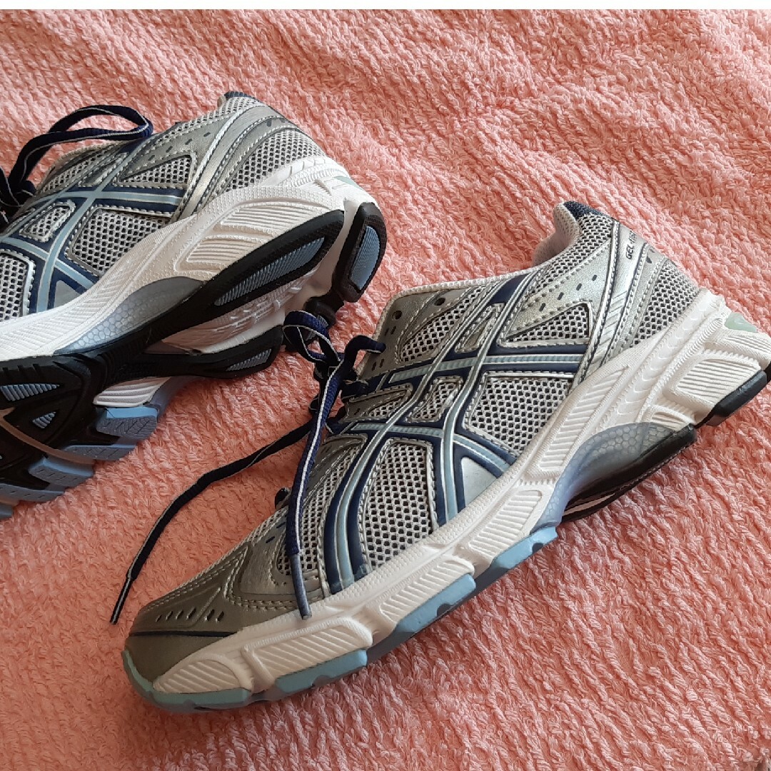 asics - ▪️アシックス スニーカー 24,0 新品同様の通販 by asics - ▪️アシックス スニーカー 24,0 新品同様の通販 by