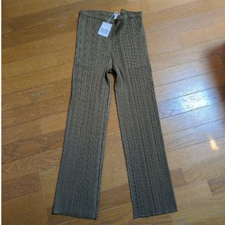 PLEATS PLEASE ISSEY MIYAKE(カジュアルパンツ)のフリマ PLEATS PLEASE ISSEY MIYAKE(カジュアルパンツ)のフリマ