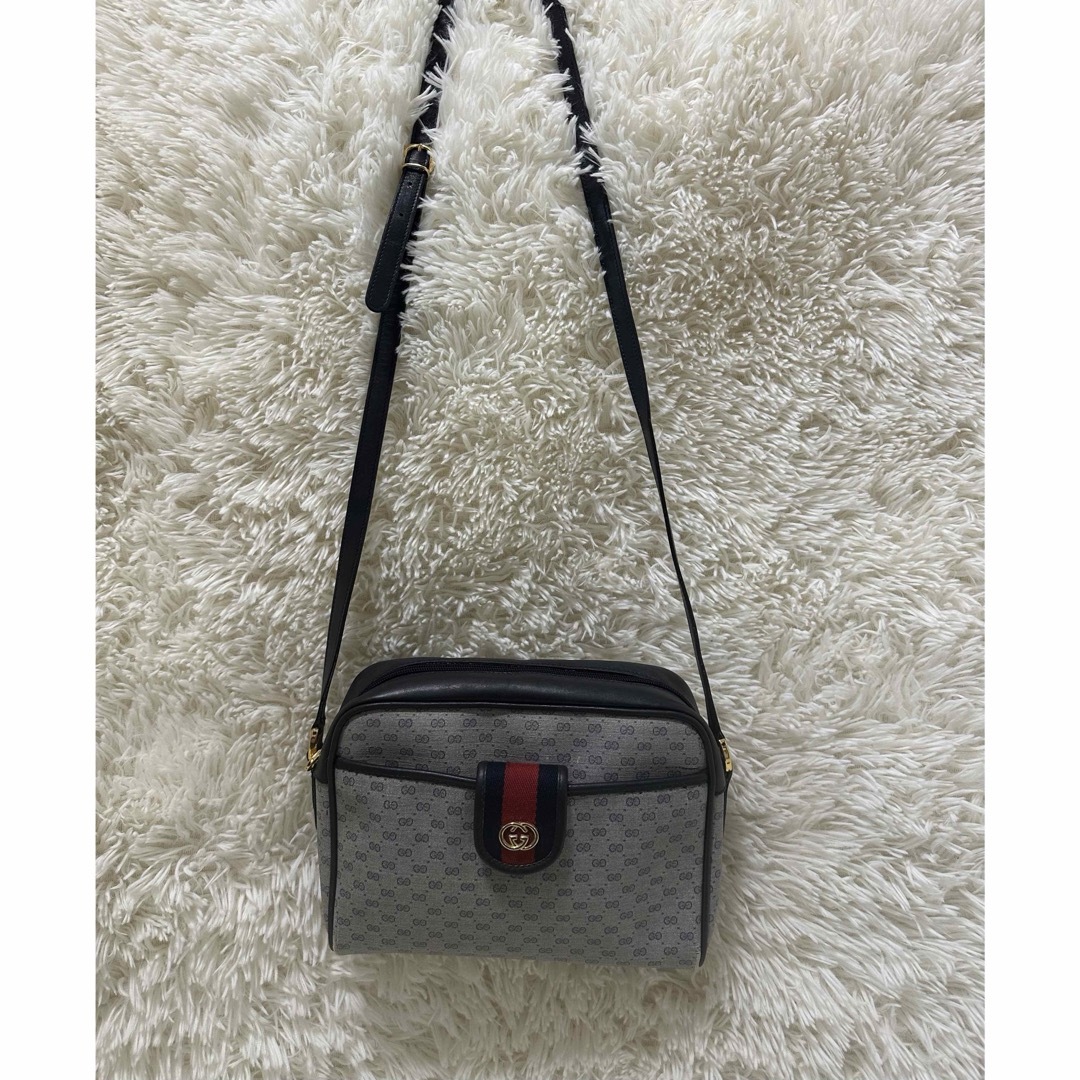 GUCCI - 希少 グッチ ショルダーバッグ GG シェリーライン PVC GUCCI - 希少 グッチ ショルダーバッグ GG シェリーライン PVC