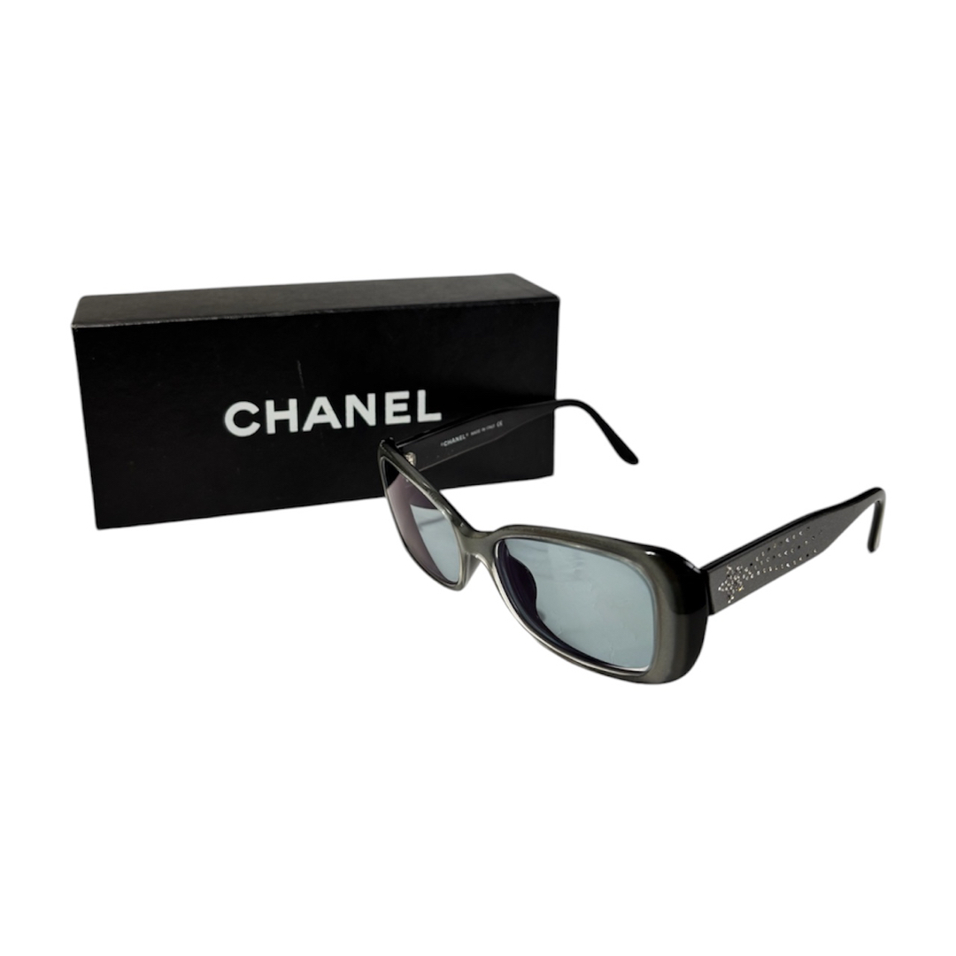 CHANEL - CHANEL ココマーク ラインストーン サングラス 度入り CHANEL - CHANEL ココマーク ラインストーン サングラス 度入り