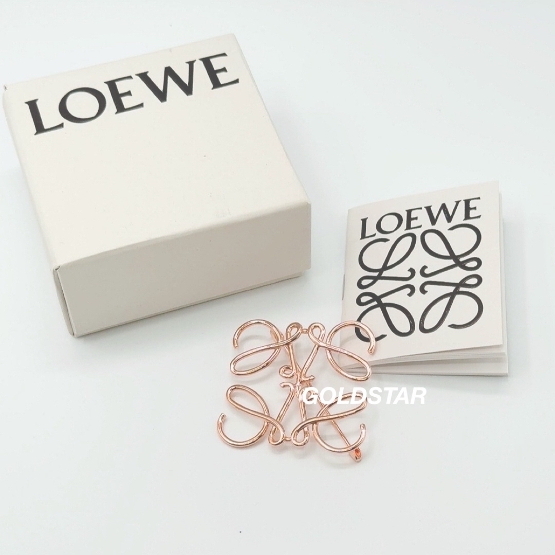 LOEWE - LOEWE ロエベ アナグラム ブローチ ローズゴールド 新品 LOEWE - LOEWE ロエベ アナグラム ブローチ ローズゴールド 新品