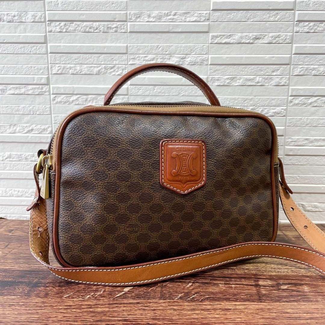 CELINE - セリーヌ マカダム レザー トリオンフ ハンド CELINE - セリーヌ マカダム レザー トリオンフ ハンド