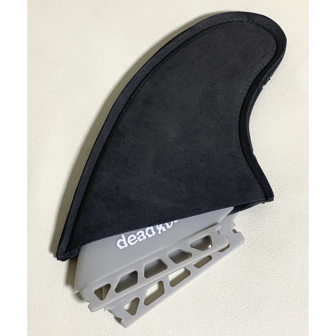 新品】 deadkooks ツインフィンの通販 by はぴざえもん|ラクマ 新品】 deadkooks ツインフィンの通販 by はぴざえもん|ラクマ