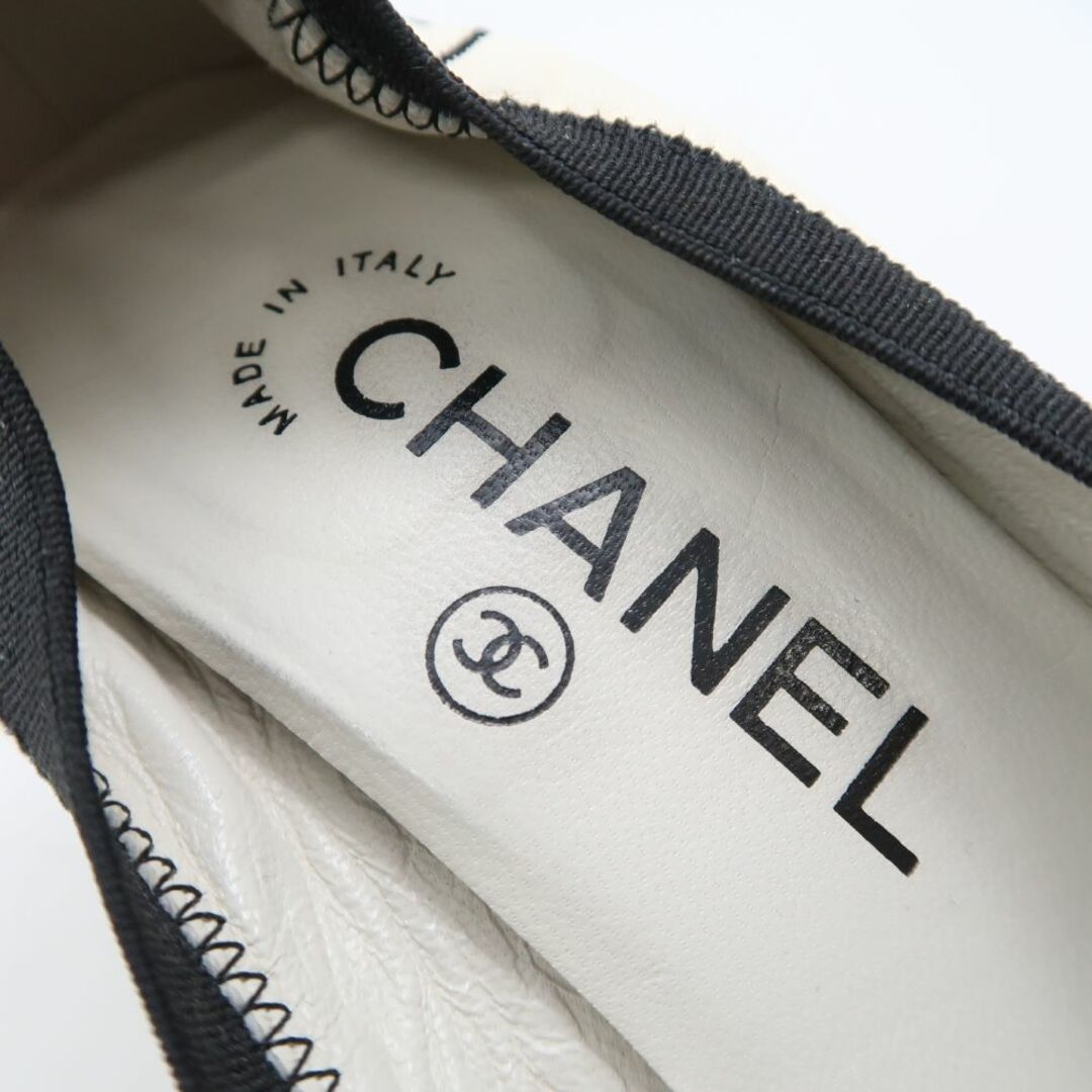 CHANEL - CHANEL シャネル パンプス 35 1/2C 22.5 白×ブラック CHANEL - CHANEL シャネル パンプス 35 1/2C 22.5 白×ブラック