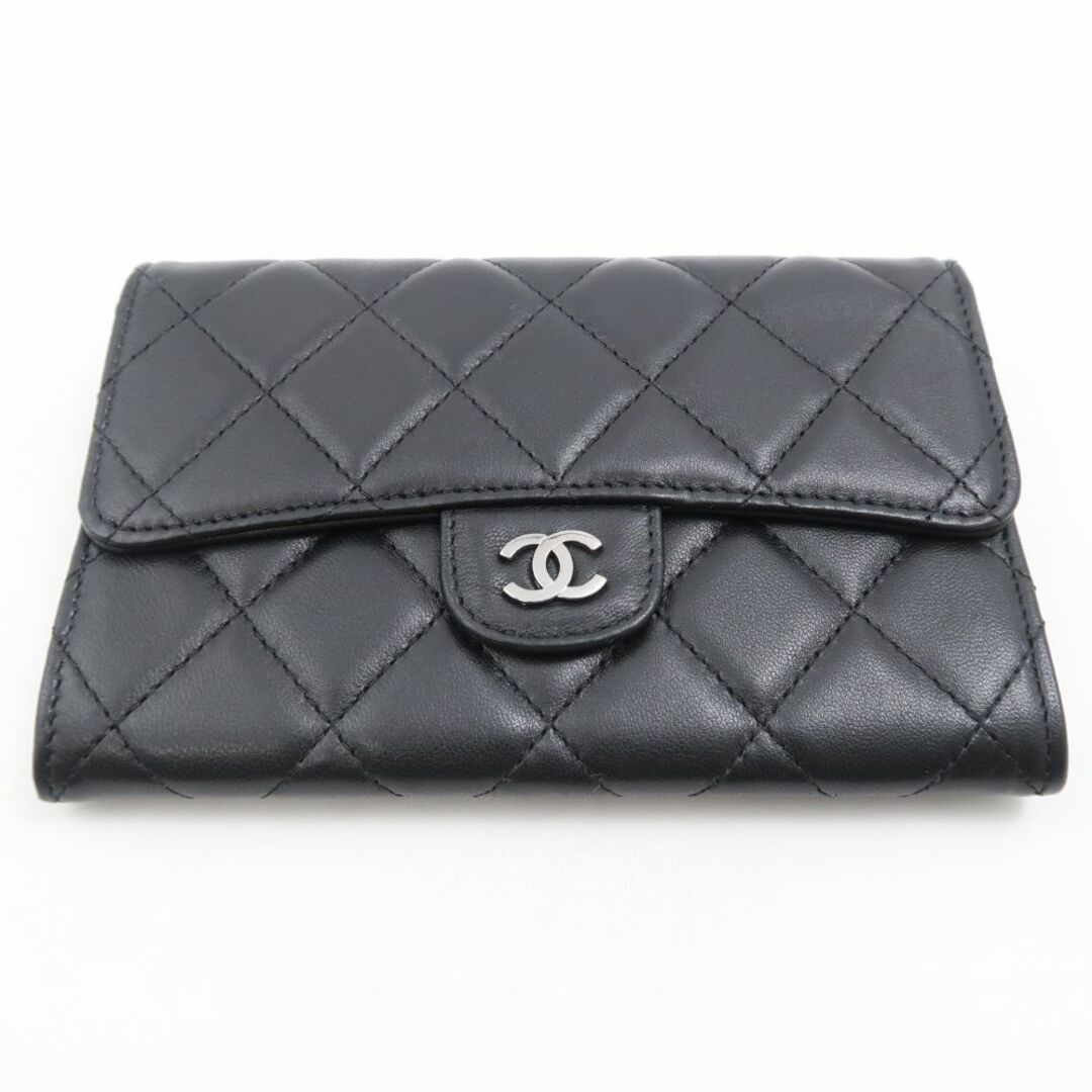 CHANEL - 美品 CHANEL シャネル マトラッセ 二つ折り財布 CHANEL - 美品 CHANEL シャネル マトラッセ 二つ折り財布
