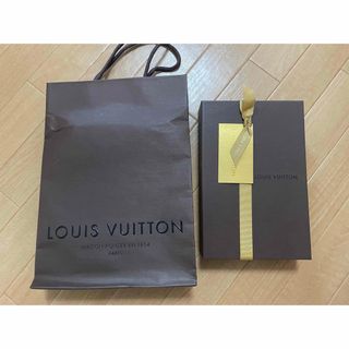 LOUIS VUITTON(ショップ袋)のフリマアイテム一覧 LOUIS VUITTON(ショップ袋)のフリマアイテム一覧