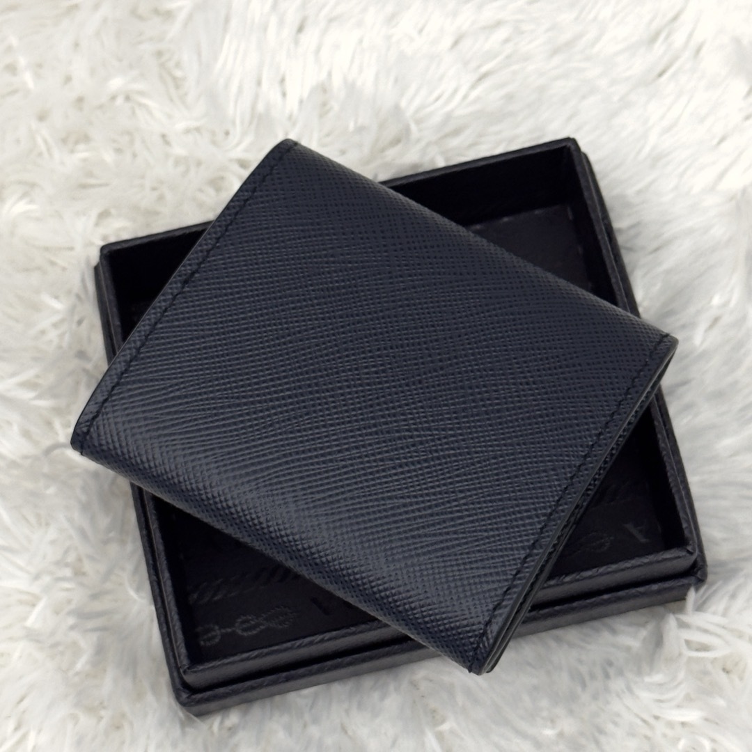 PRADA - 新品同様⭐️PRADA プラダ サフィアーノ 財布 小銭入れ PRADA - 新品同様⭐️PRADA プラダ サフィアーノ 財布 小銭入れ