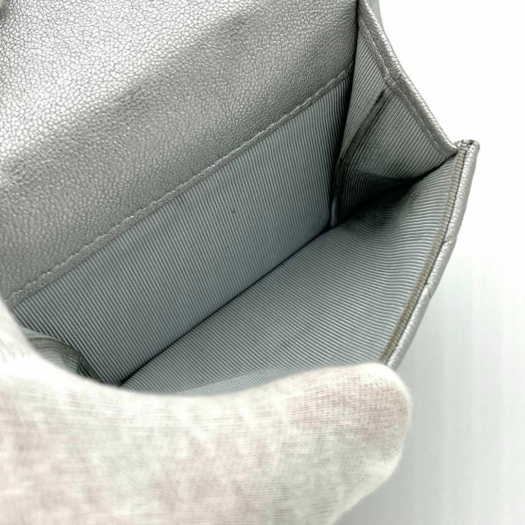 CHANEL - 【激レア】 シャネル マトラッセ ラムスキン 三つ折り CHANEL - 【激レア】 シャネル マトラッセ ラムスキン 三つ折り