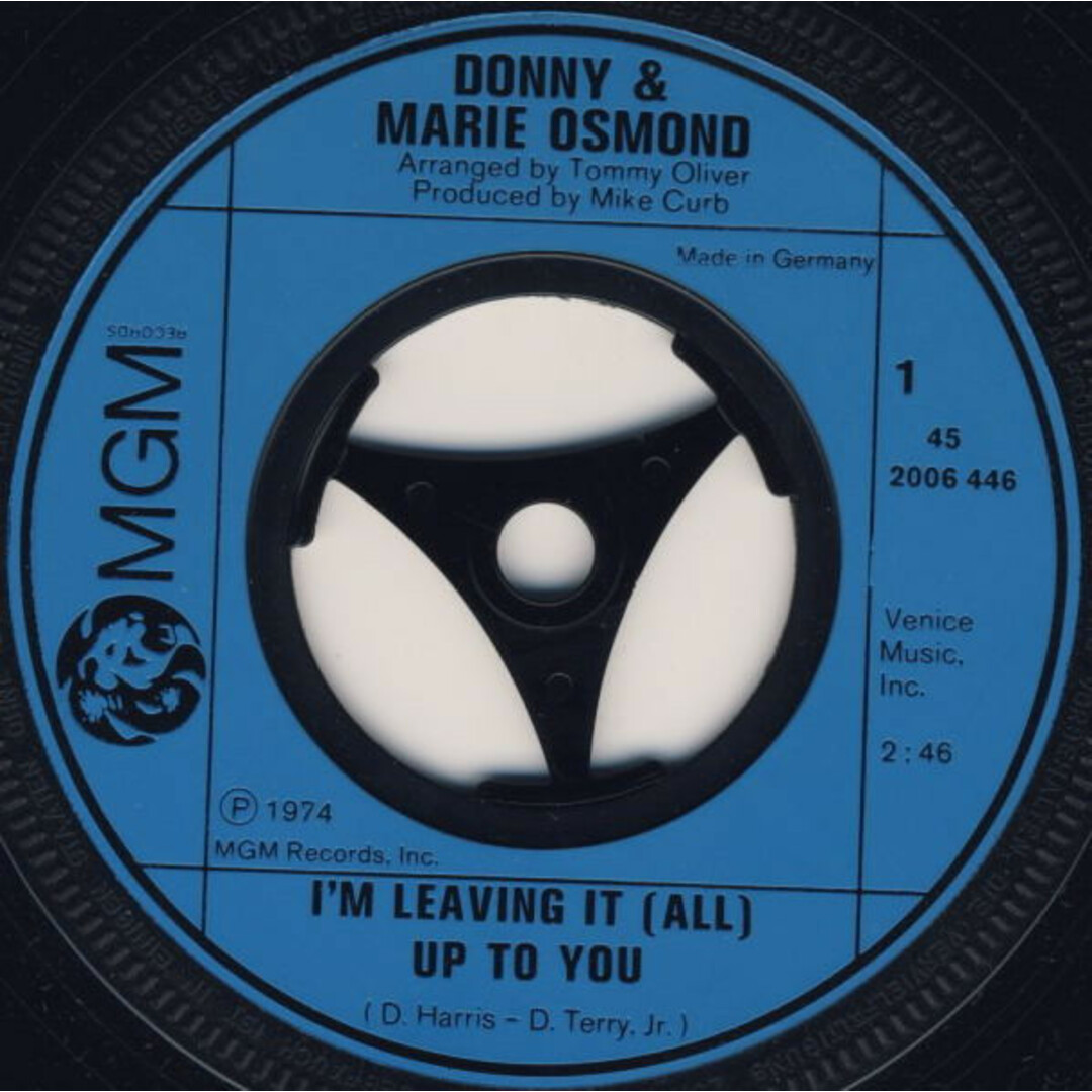 英7” Donny & Marie Osmond Im Leaving It (All) Up To You 2006446 MGM Records /00080 エンタメ/ホビーのエンタメ その他(その他)の商品写真