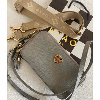 ATAO - ☆極美品☆アタオ エルヴィ レザーバッグ 2way ATAO - ☆極美品☆アタオ エルヴィ レザーバッグ 2way