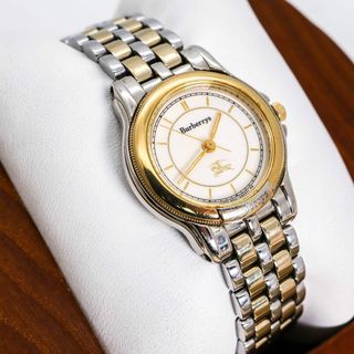 BURBERRY - 稼働 BURBERRY 腕時計 アンティーク レディース 新品 BURBERRY - 稼働 BURBERRY 腕時計 アンティーク レディース 新品