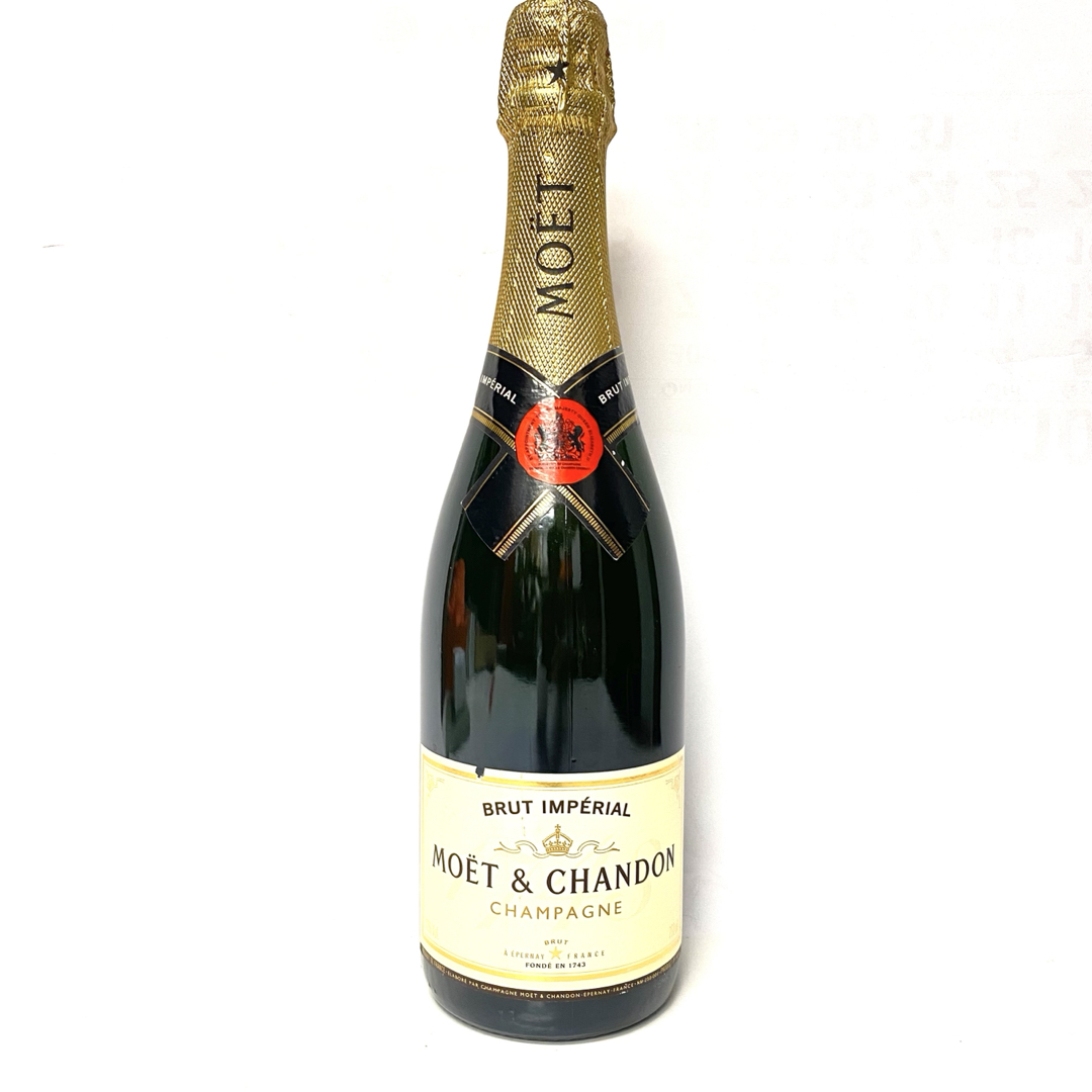 MOËT & CHANDON - モエ エ シャンドン アンペリアル ブリュット MOËT & CHANDON - モエ エ シャンドン アンペリアル ブリュット