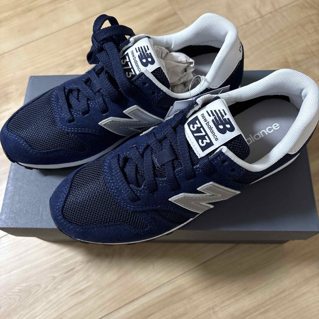 New Balance - New Balance 373 ネイビー スニーカー 未使用の New Balance - New Balance 373 ネイビー スニーカー 未使用の