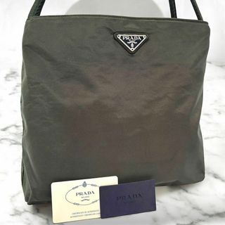 PRADA(グリーン・カーキ/緑色系)のフリマアイテム一覧 PRADA(グリーン・カーキ/緑色系)のフリマアイテム一覧