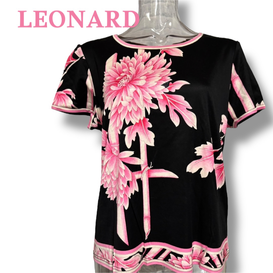 LEONARD - *LEONARD*花柄 半袖Tシャツ 黒/ピンクの通販 by LEONARD - *LEONARD*花柄 半袖Tシャツ 黒/ピンクの通販 by