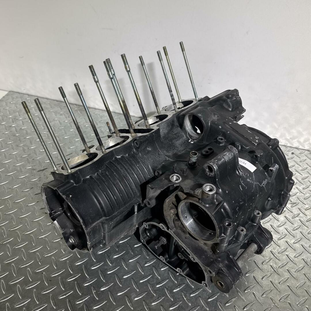 HONDA CBX400F クランクケース ホンダの通販 by ACP_MOTO|ラクマ HONDA CBX400F クランクケース ホンダの通販 by ACP_MOTO|ラクマ