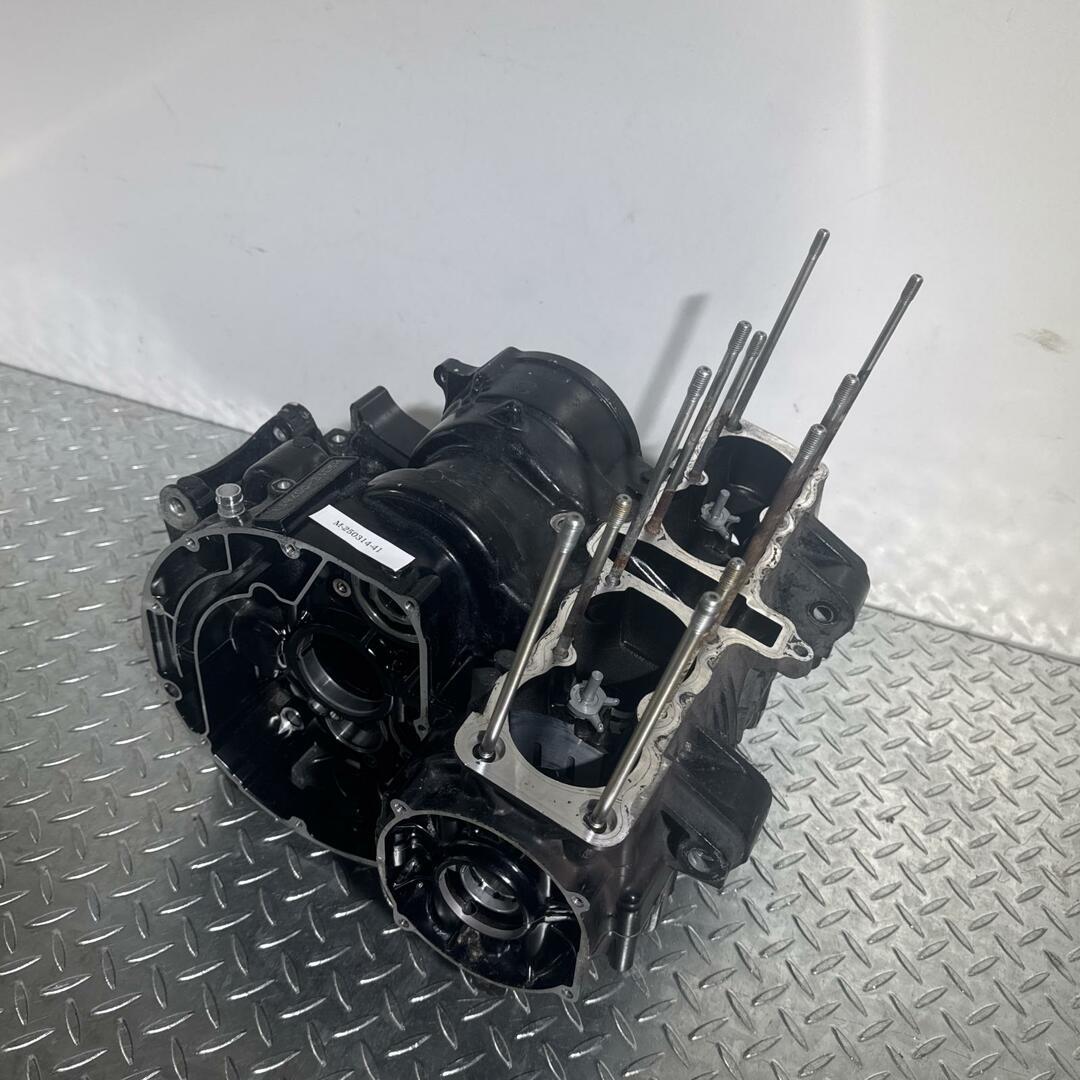 YAMAHA XJR400R クランクケース ヤマハの通販 by ACP_MOTO|ラクマ YAMAHA XJR400R クランクケース ヤマハの通販 by ACP_MOTO|ラクマ