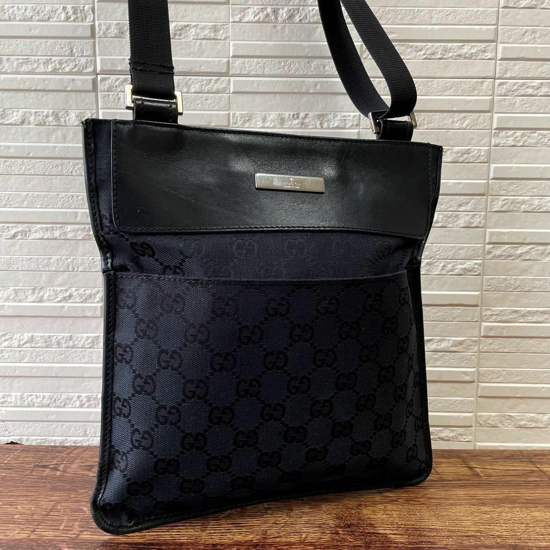 GUCCI - グッチ GG キャンバス レザー ショルダー バッグ GUCCI - グッチ GG キャンバス レザー ショルダー バッグ