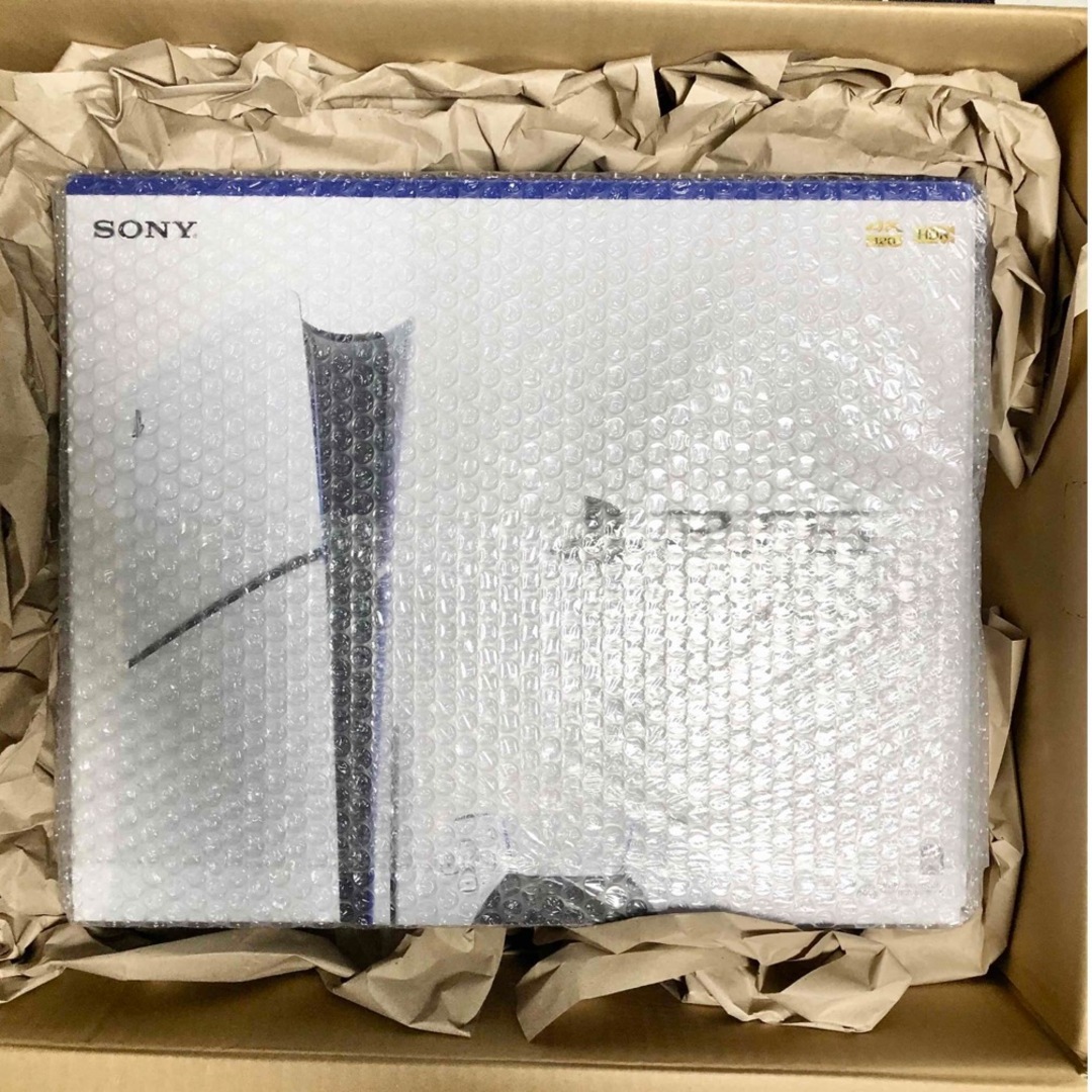 新品未開封 SONY PlayStation 5 本体 CFI-2000A01 エンタメ/ホビーのゲームソフト/ゲーム機本体(家庭用ゲーム機本体)の商品写真