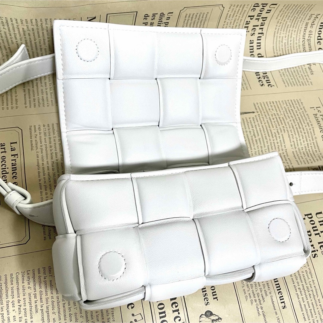BOTTEGA VENETA - ボッテガ カセット ショルダーバッグ バッグ BOTTEGA VENETA - ボッテガ カセット ショルダーバッグ バッグ