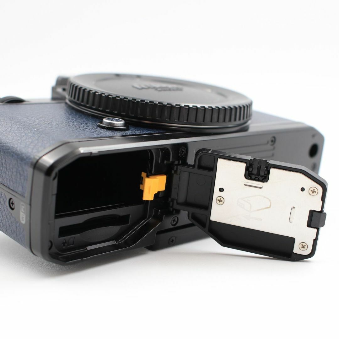 Nikon - □シャッター数836枚!新品同様□ Nikon Z fc ミラー Nikon - □シャッター数836枚!新品同様□ Nikon Z fc ミラー