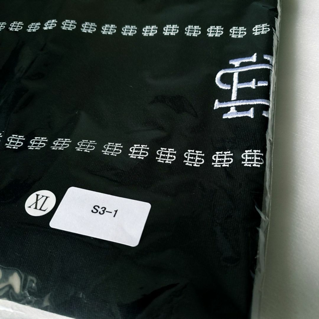 SEE SEE - SEE SEE SUPER BIG FLAT S LOGO ボーダーT 黒 XLの SEE SEE - SEE SEE SUPER BIG FLAT S LOGO ボーダーT 黒 XLの