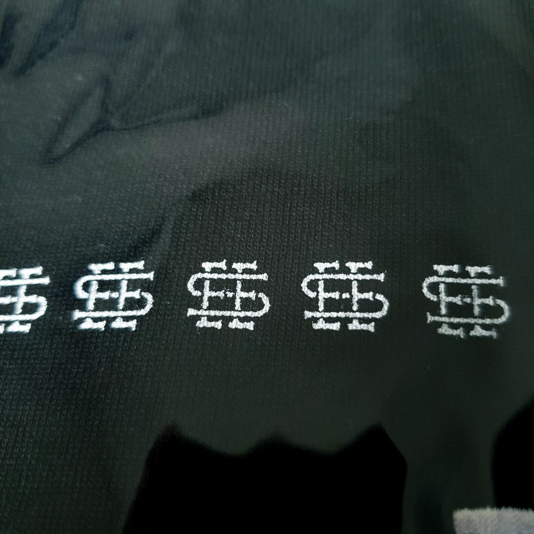 SEE SEE - SEE SEE SUPER BIG FLAT S LOGO ボーダーT 黒 XLの SEE SEE - SEE SEE SUPER BIG FLAT S LOGO ボーダーT 黒 XLの