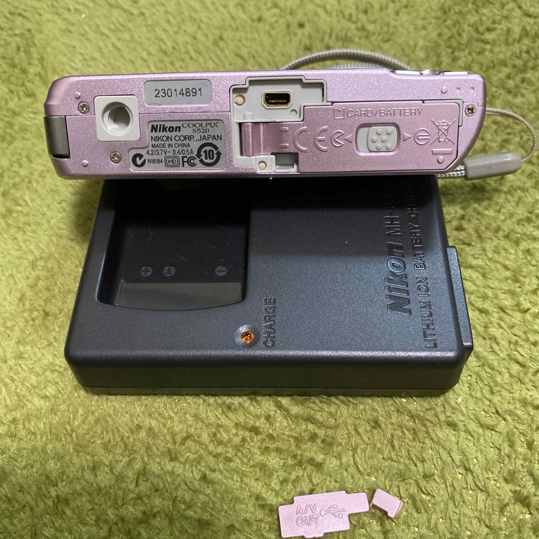 Nikon - Nikon ニコン デジタルカメラ COOLPIX S520 サクラの Nikon - Nikon ニコン デジタルカメラ COOLPIX S520 サクラの
