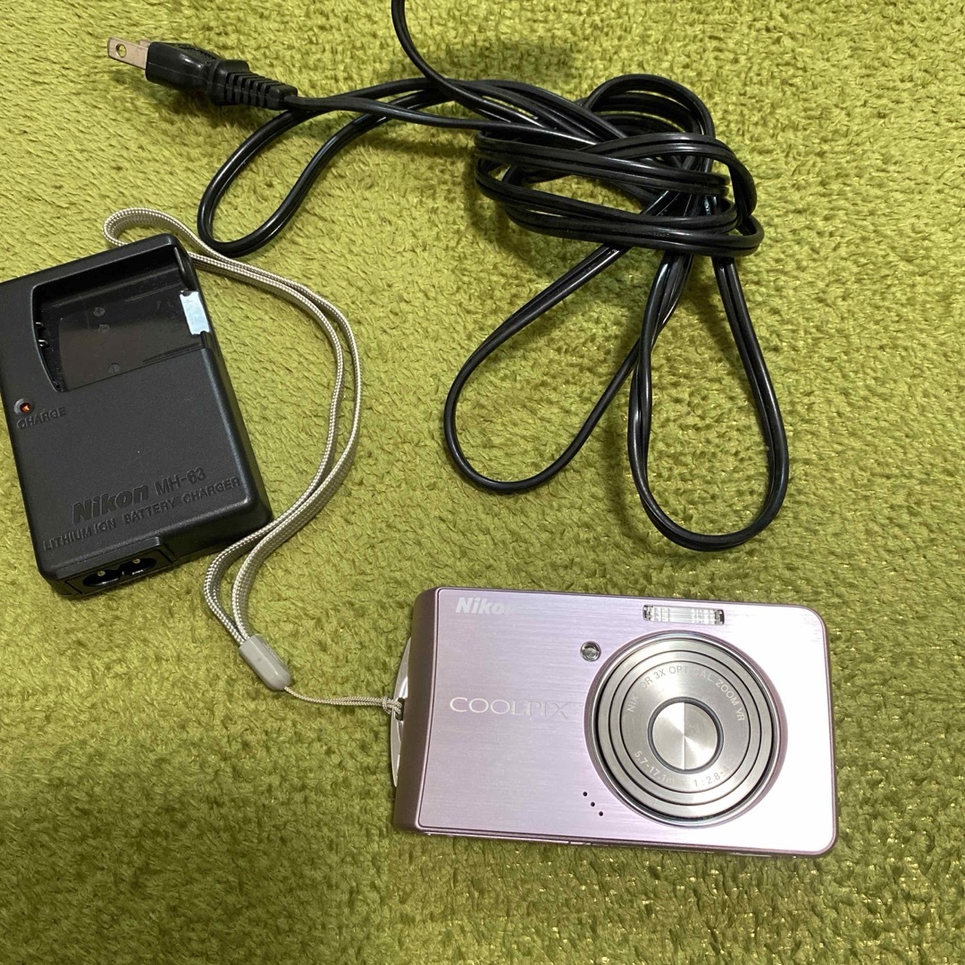 Nikon - Nikon ニコン デジタルカメラ COOLPIX S520 サクラの Nikon - Nikon ニコン デジタルカメラ COOLPIX S520 サクラの