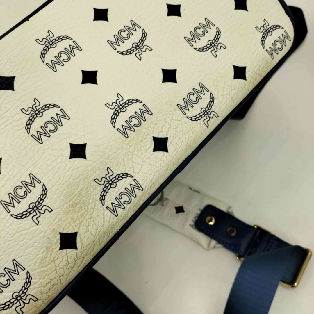 MCM - MCM(エムシーエム) ヴィセトス柄 スタッズ レザーバック MCM - MCM(エムシーエム) ヴィセトス柄 スタッズ レザーバック