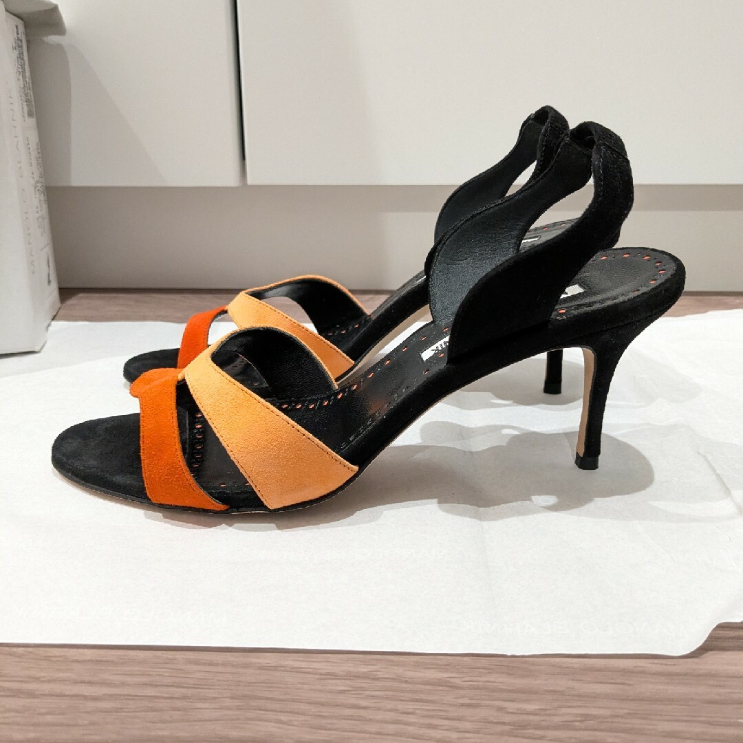 MANOLO BLAHNIK - 新品 MANOLO BLAHNIK サンダル イタリア製 MANOLO BLAHNIK - 新品 MANOLO BLAHNIK サンダル イタリア製