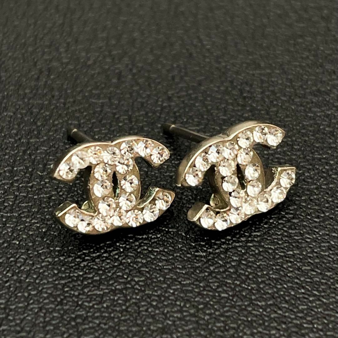 CHANEL - 美品 シャネル ココマーク ピアス A12V アイコン CHANEL - 美品 シャネル ココマーク ピアス A12V アイコン