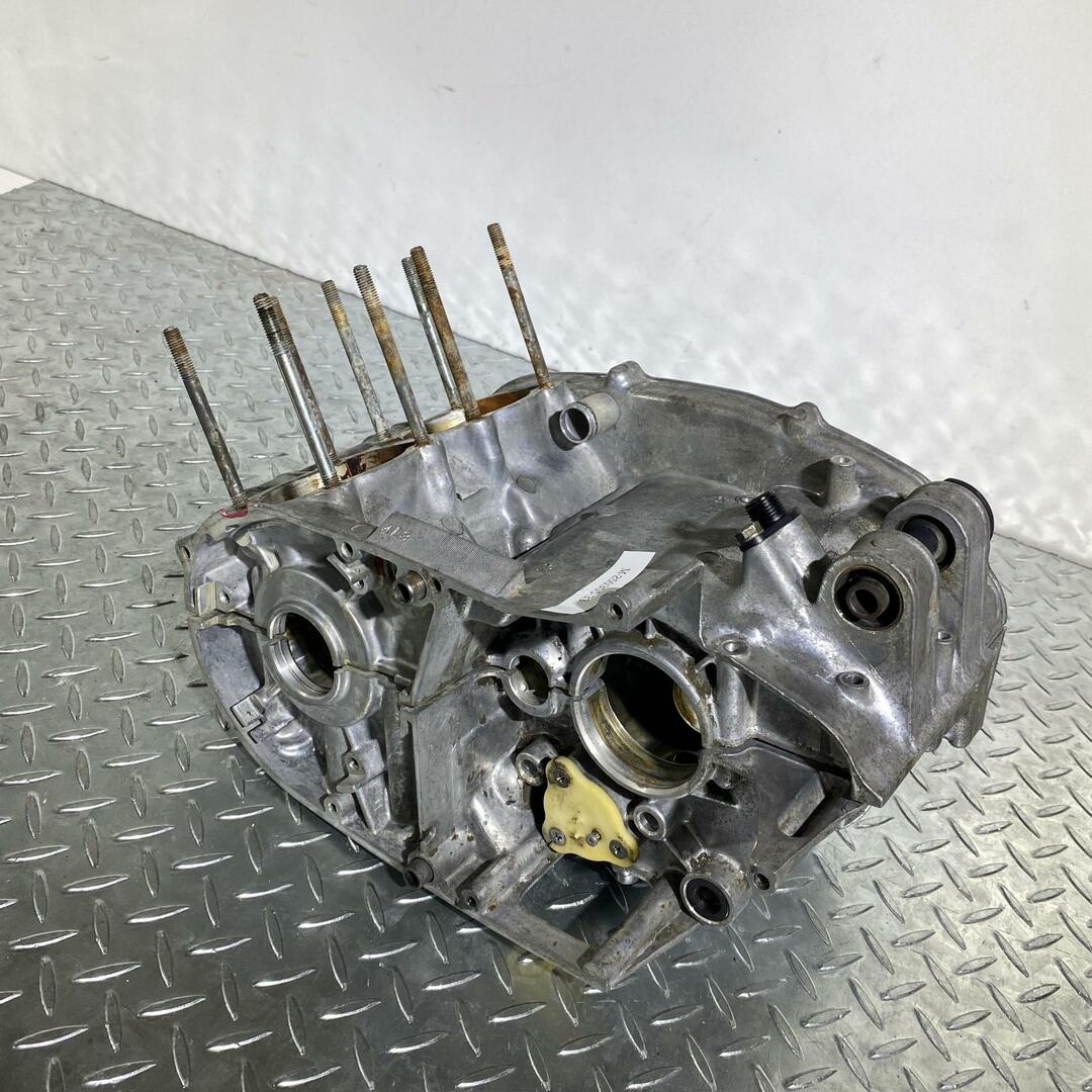 YAMAHA RZ250 クランクケース ヤマハの通販 by ACP_MOTO|ラクマ YAMAHA RZ250 クランクケース ヤマハの通販 by ACP_MOTO|ラクマ