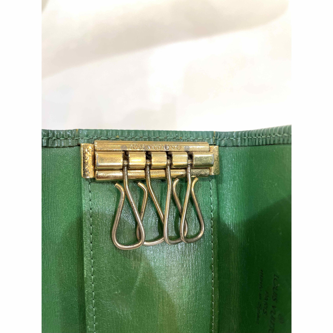 LOUIS VUITTON - ルイヴィトン LOUISVUITTON エピ 4連キーケース LOUIS VUITTON - ルイヴィトン LOUISVUITTON エピ 4連キーケース