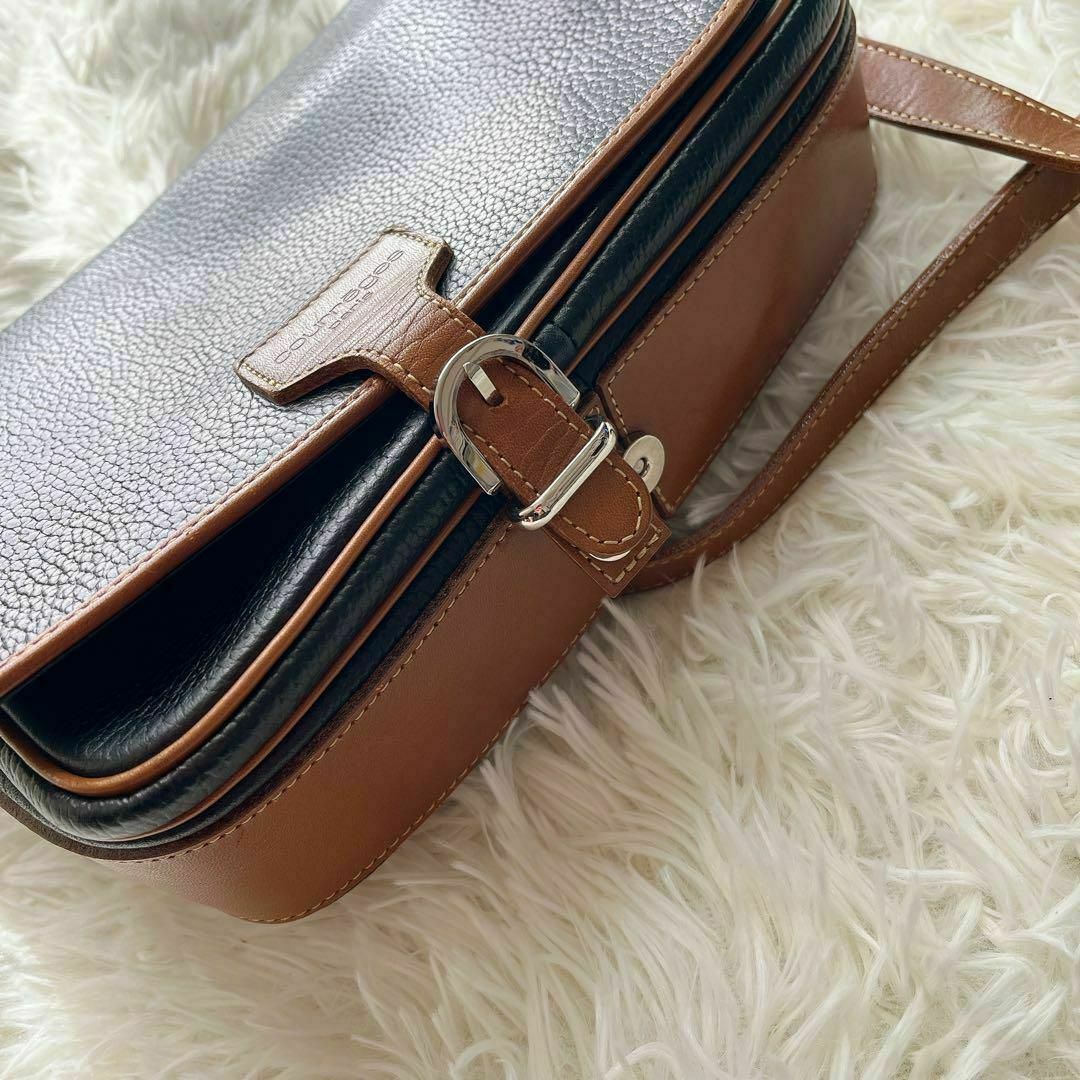 Courreges - 美品 Courrèges クレージュ ショルダーバッグ Courreges - 美品 Courrèges クレージュ ショルダーバッグ