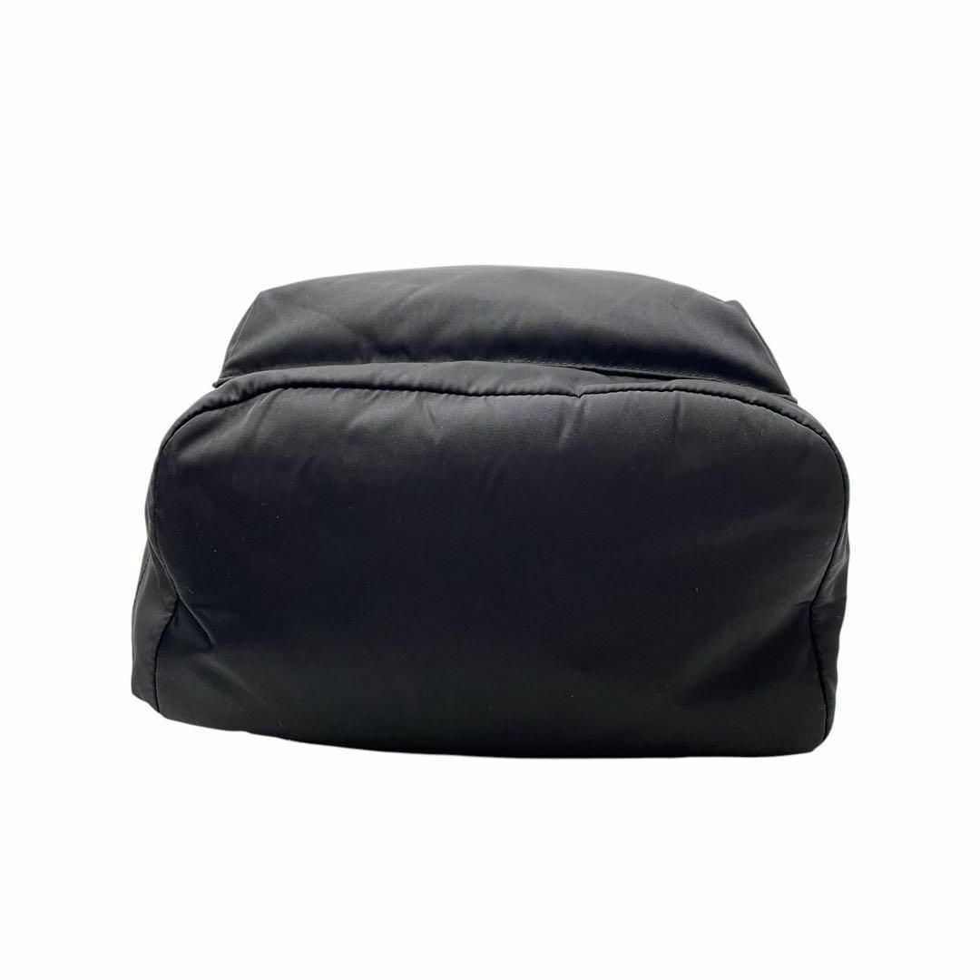PRADA - 良品 プラダ 三角プレートロゴ ナイロン リュック PRADA - 良品 プラダ 三角プレートロゴ ナイロン リュック