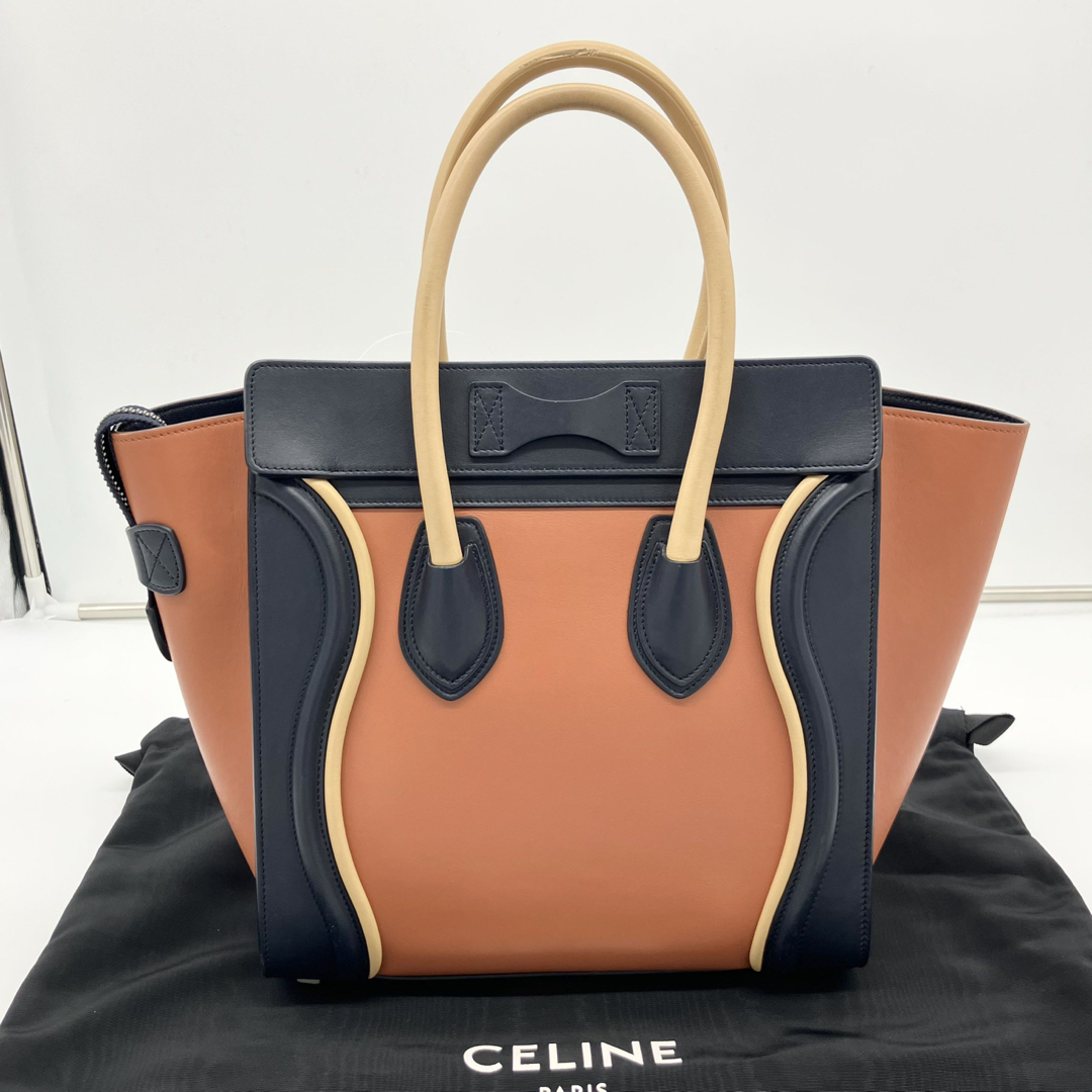 CELINE - CELINE ラゲージ マイクロショッパー ハンドバッグ CELINE - CELINE ラゲージ マイクロショッパー ハンドバッグ