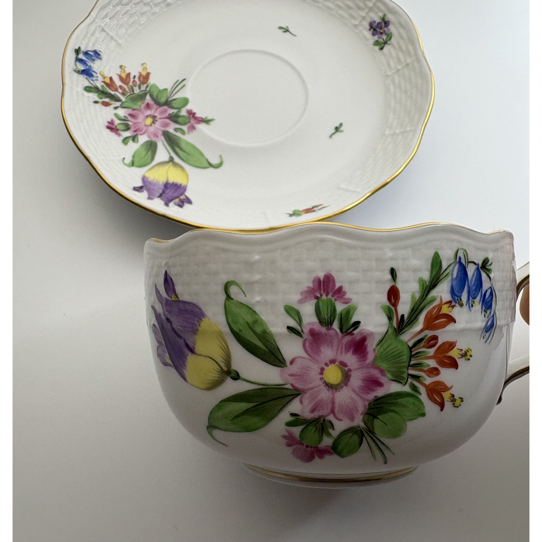 Herend - ヘレンド ティーカップ&ソーサー チューリップの花束 Herend - ヘレンド ティーカップ&ソーサー チューリップの花束