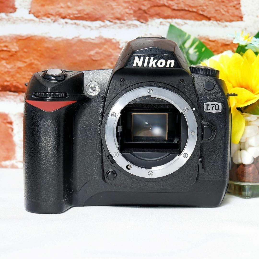 Nikon - 元箱付✨Nikon D70✨レンズセット✨広角から中望遠まで Nikon - 元箱付✨Nikon D70✨レンズセット✨広角から中望遠まで