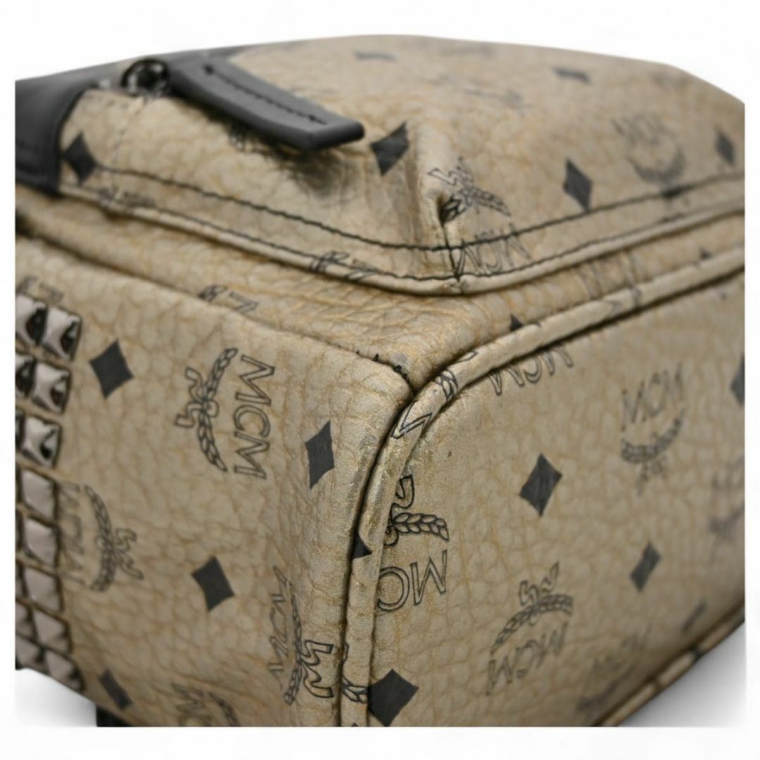 MCM - MCM ミニリュック ロゴ シルバー×スタッズ Bランク MCM - MCM ミニリュック ロゴ シルバー×スタッズ Bランク
