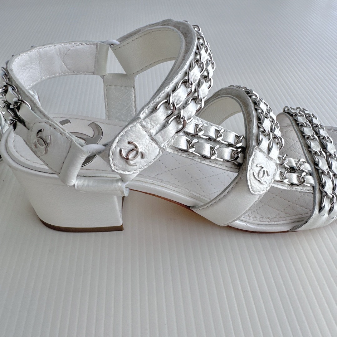 CHANEL - CHANEL シャネル チェーン ココマーク サンダル CHANEL - CHANEL シャネル チェーン ココマーク サンダル