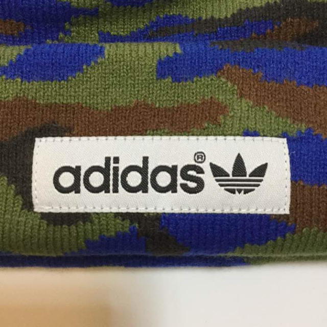 adidas(アディダス)の週末限定お値引き中⁉️アディダスオリジナル ニット帽 メンズの帽子(ニット帽/ビーニー)の商品写真