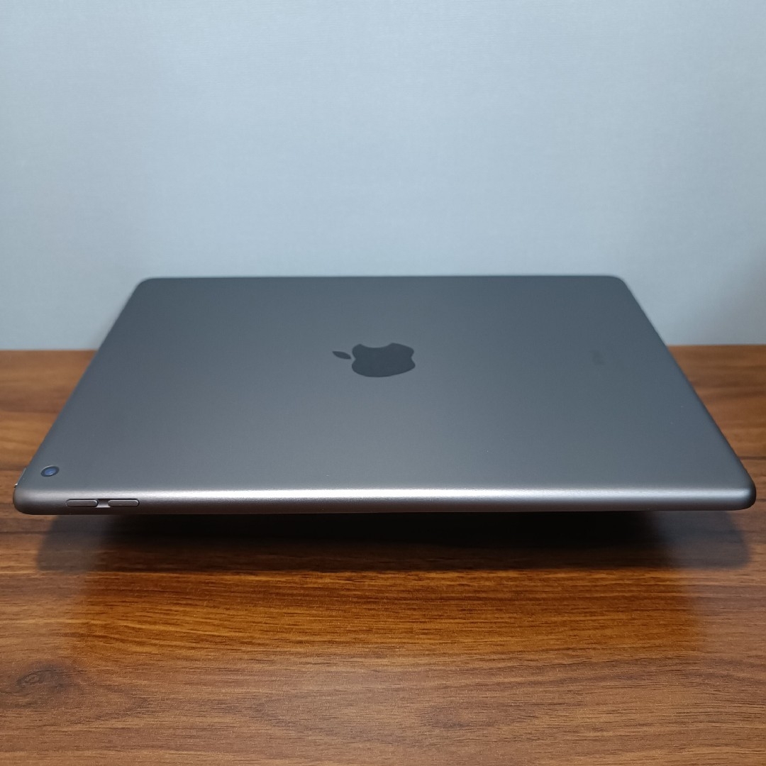 Apple - (美品) iPad 10.2 第7世代 WiFi 32GB キーボード付きの Apple - (美品) iPad 10.2 第7世代 WiFi 32GB キーボード付きの