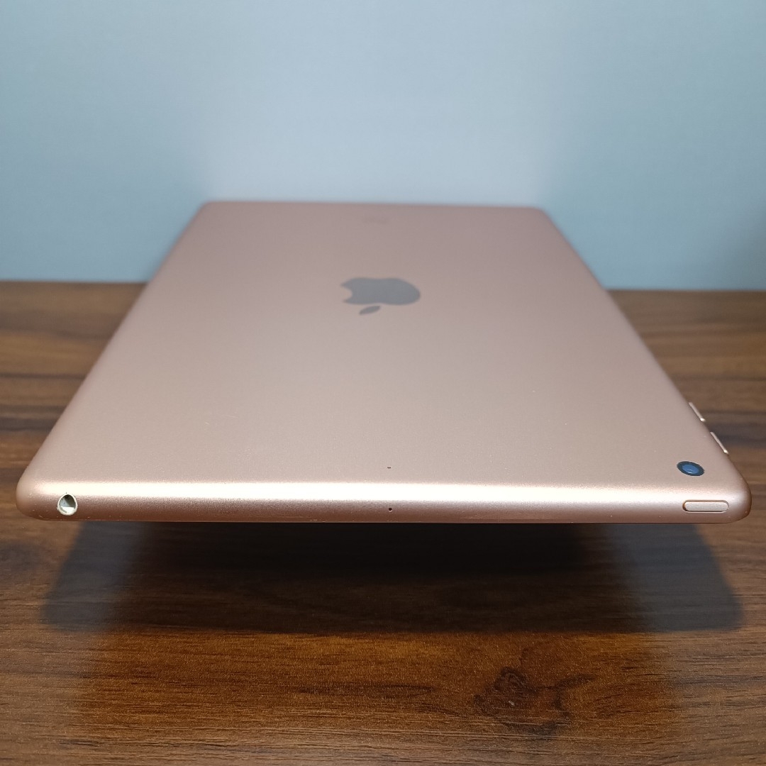 Apple - (美品) iPad 9.7 第6世代 WiFi 32GB キーボード付きの Apple - (美品) iPad 9.7 第6世代 WiFi 32GB キーボード付きの