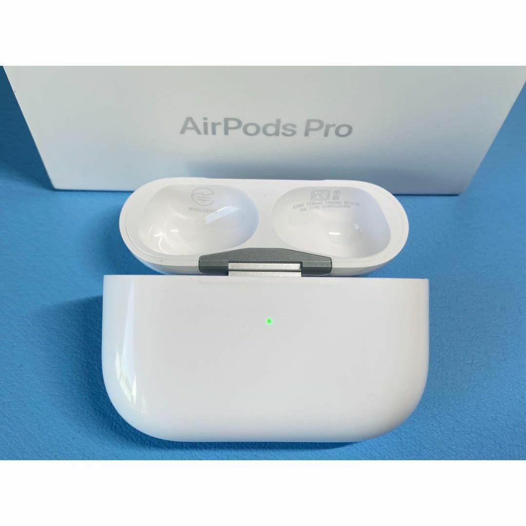 Apple - AirPods Pro 第2世代 充電ケースのみ A2700の通販 by