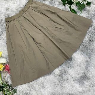 ユニクロ(UNIQLO)の【UNIQLO】ユニクロ　フレアスカート　(M)(ひざ丈スカート)