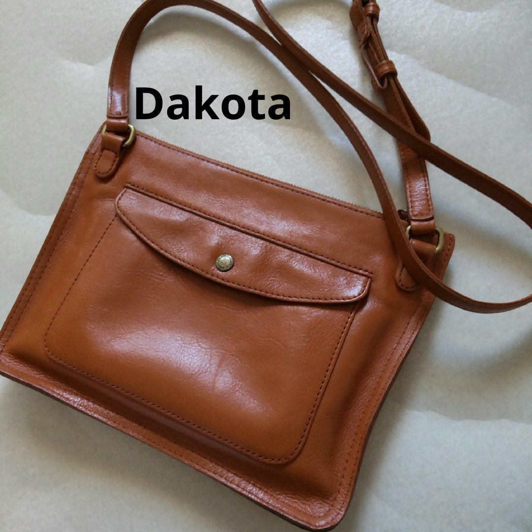Dakota - ☆Dakota ダコタ レザー サコッシュ キャメル 斜めがけ Dakota - ☆Dakota ダコタ レザー サコッシュ キャメル 斜めがけ