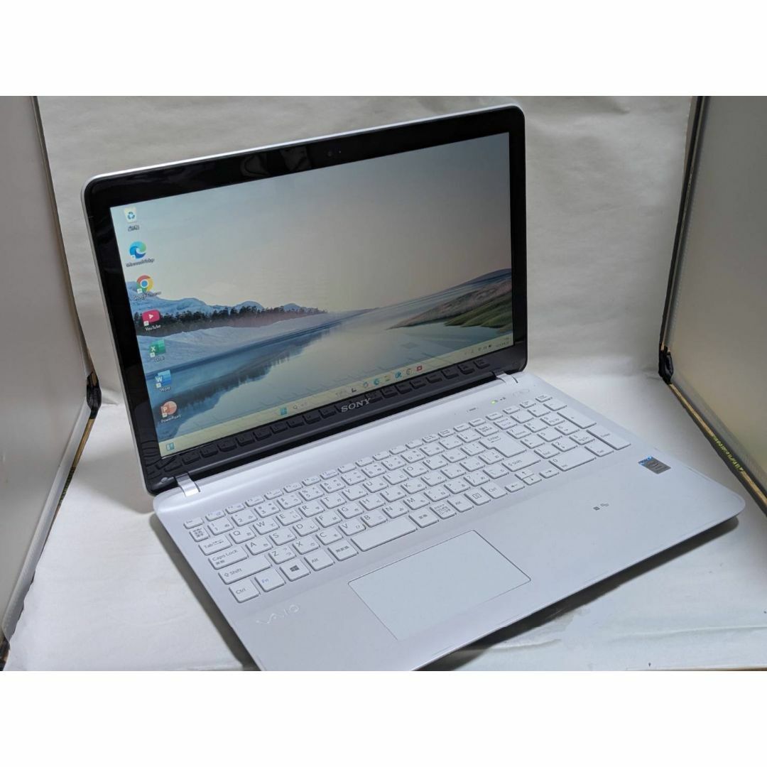 VAIO - VAIO SVF153B1GN 美品白 SSD WIN11 Office2021の通販 by VAIO - VAIO SVF153B1GN 美品白 SSD WIN11 Office2021の通販 by